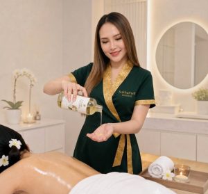 Your wellness, your location. Experience professional Thai massage and aroma oil massage wherever you are in Bangkok.